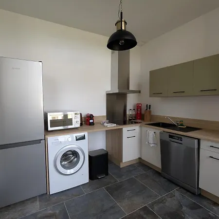 Apartment De Plain Pied Avec 3 Belles *